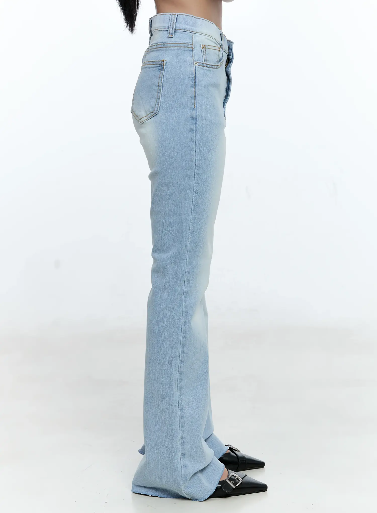 Soo Washed Flare Denim Jeans CG513 - Image 5