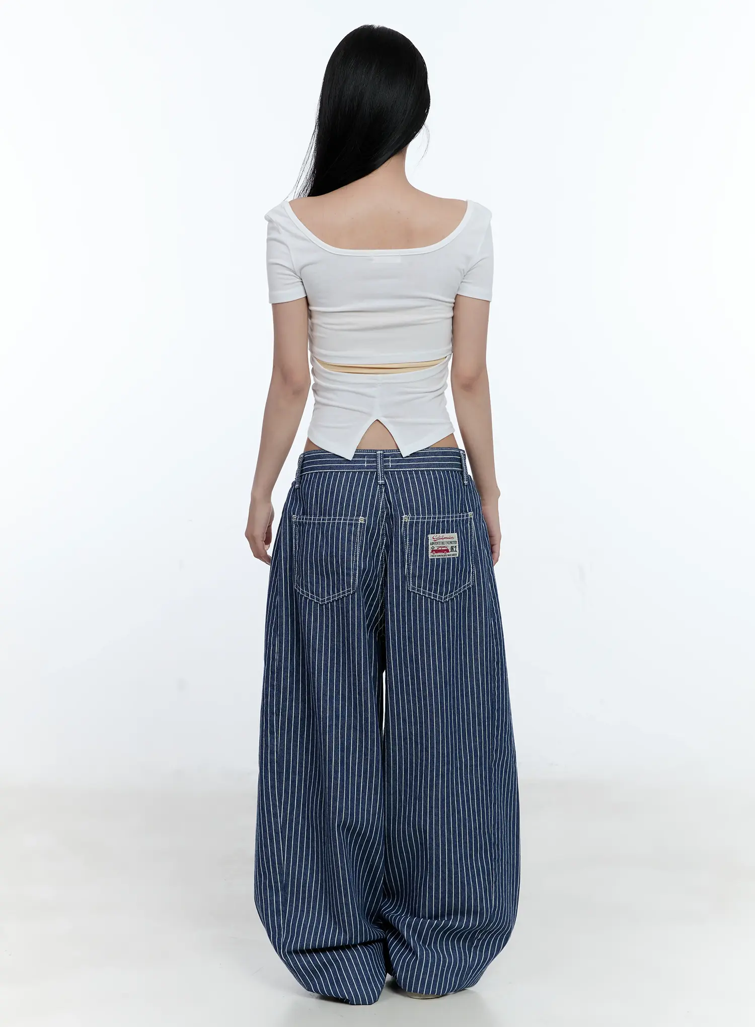 Square-Neck Crop Top CL530 - Image 6