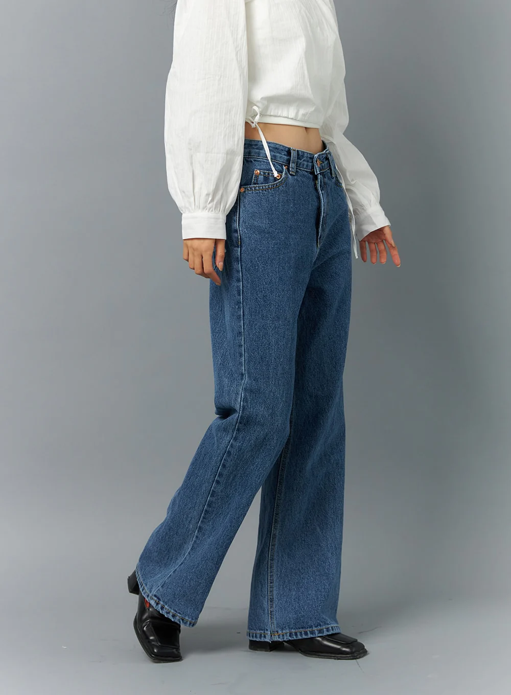 Straight Leg Jeans ON324 - Image 3