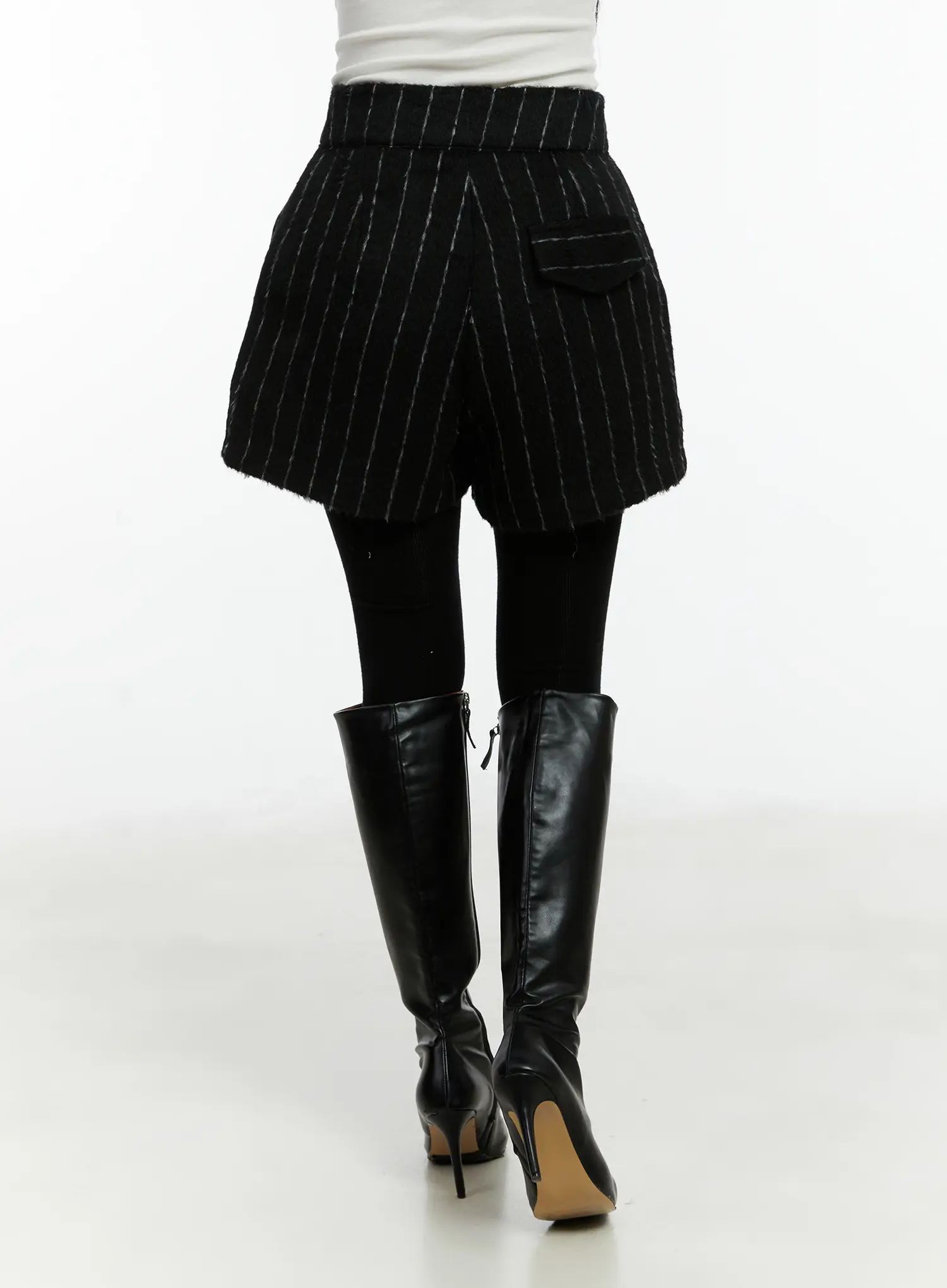 Striped Wool Blend Shorts CD514 - Image 7