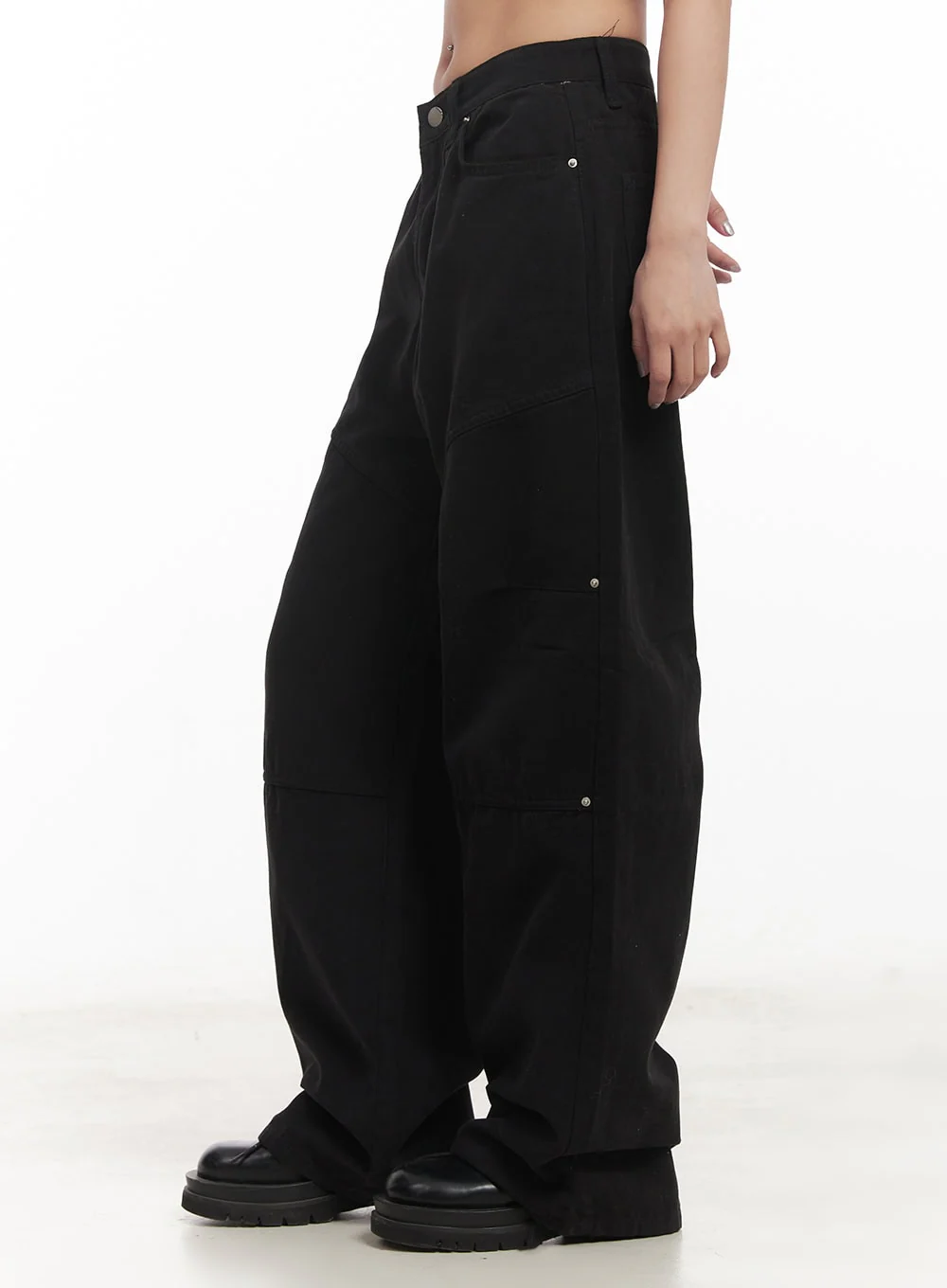 Studded Wide-Leg Carpenter Pants CM506 - Image 3
