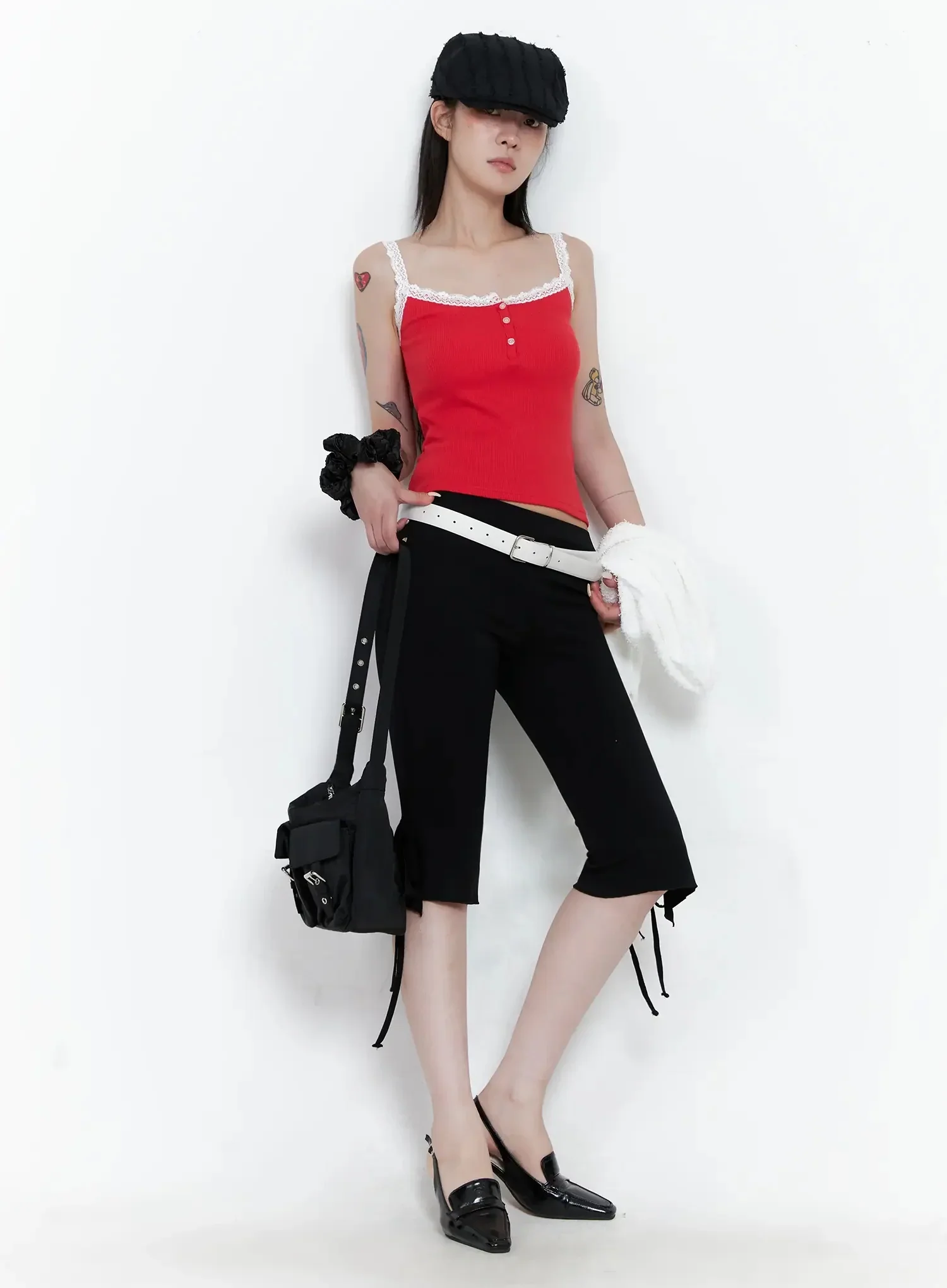 Tie Detail Capri Pants IS508