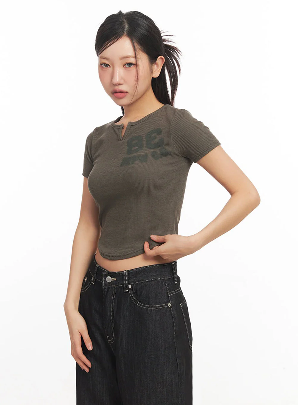 Tomboy Graphic Crop Top IA524 - Image 10