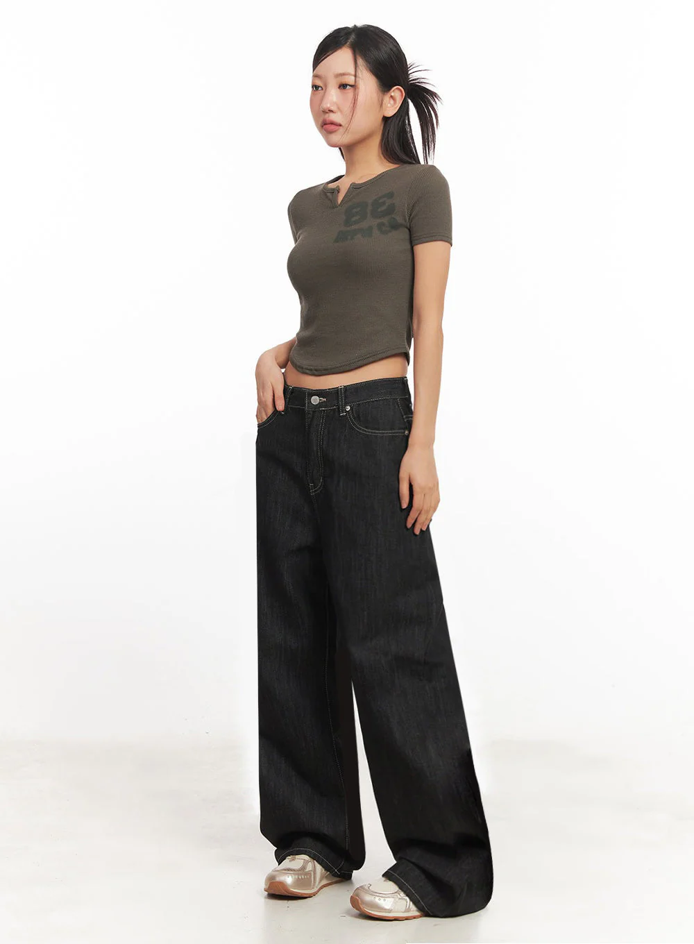 Tomboy Graphic Crop Top IA524 - Image 14