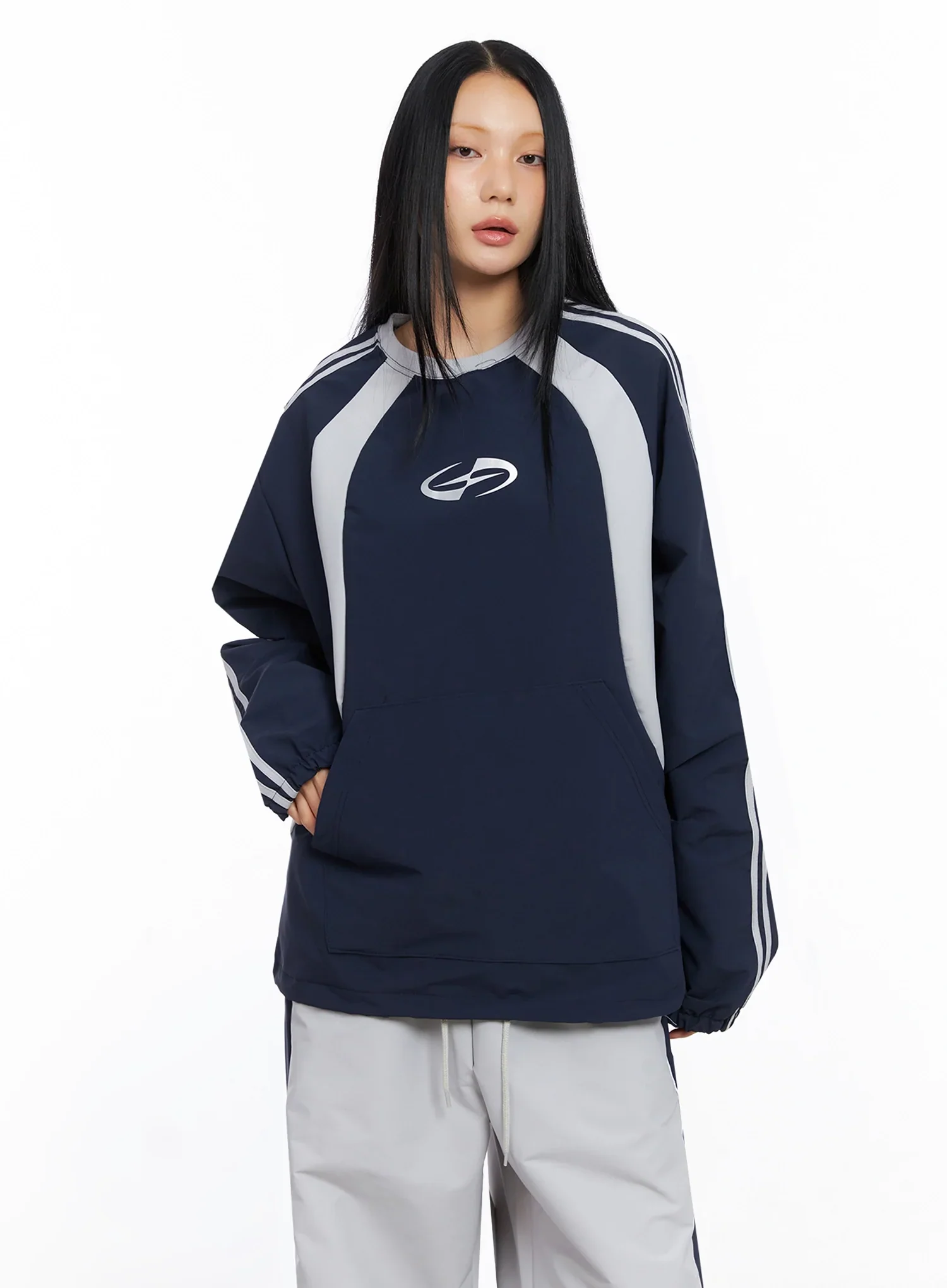 Two-Tone Raglan Sweatshirt IO516 - Image 4