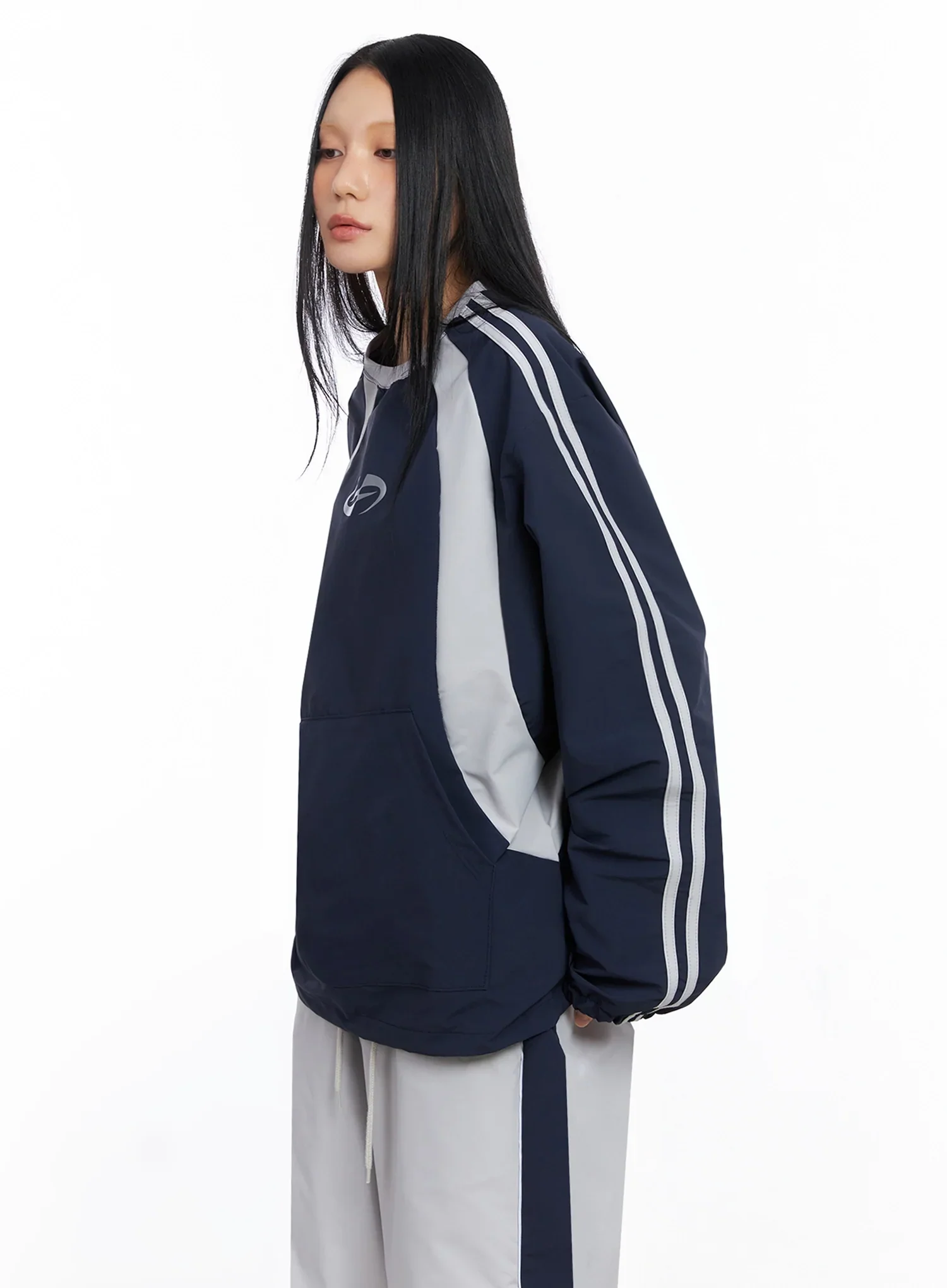 Two-Tone Raglan Sweatshirt IO516 - Image 5
