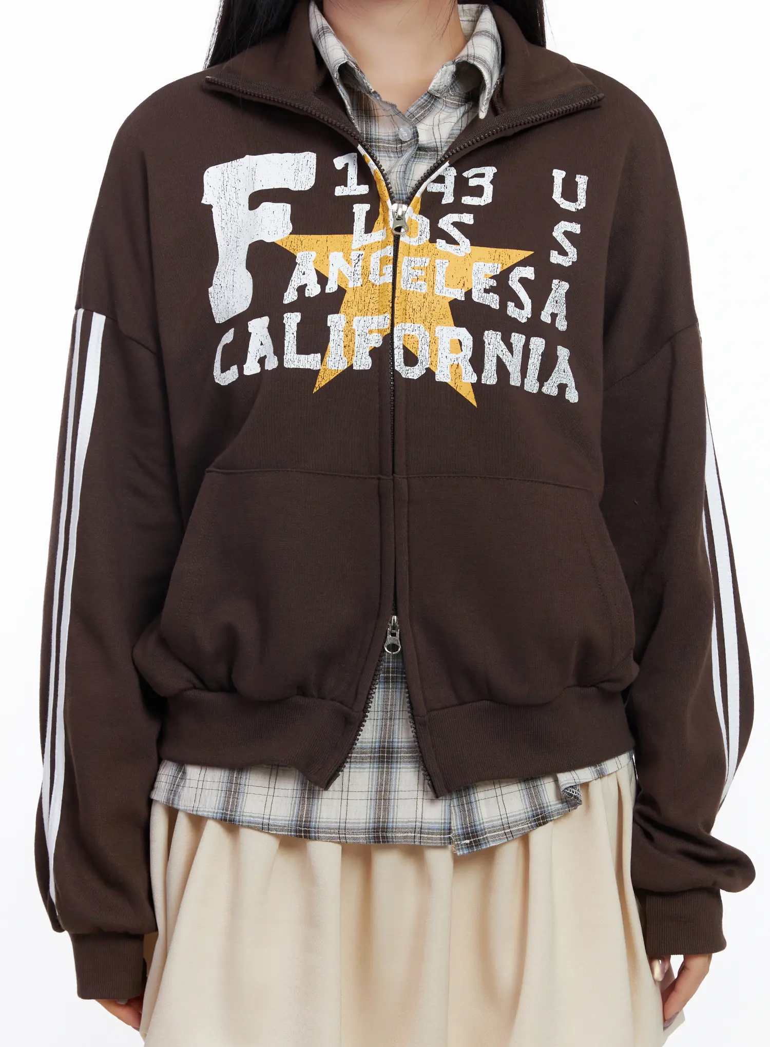Two-Way Zip-Up Graphic Sweatshirt CJ530 - Image 8