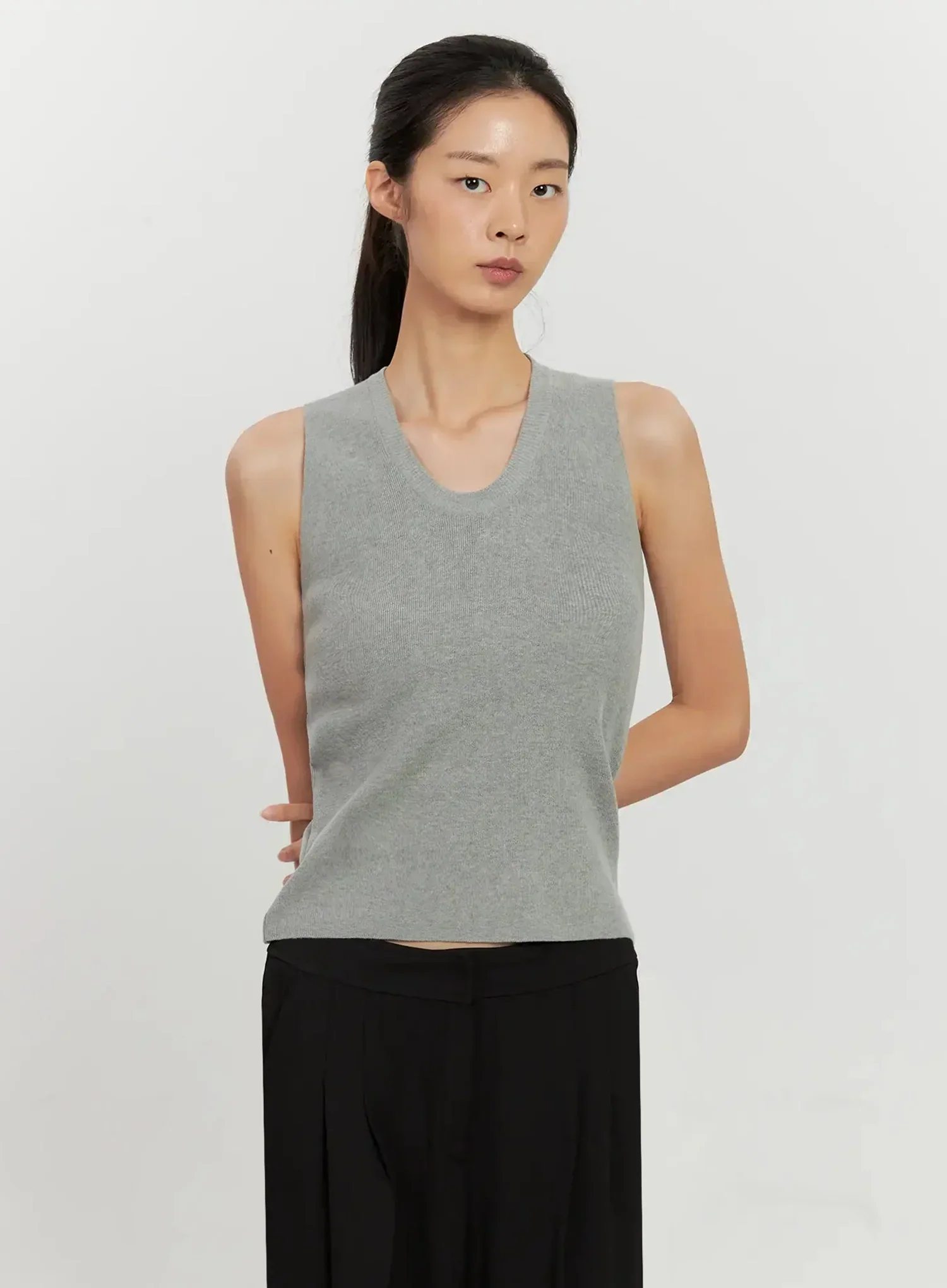 U-Neck Knit Tank IL528 - Image 20