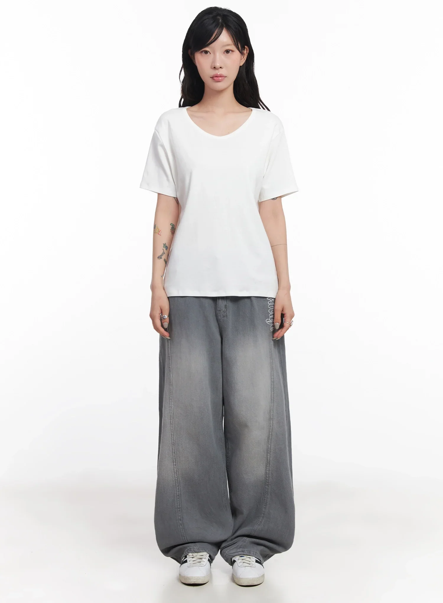 U-Neck Loose-Fit T-Shirt IC503 - Image 5