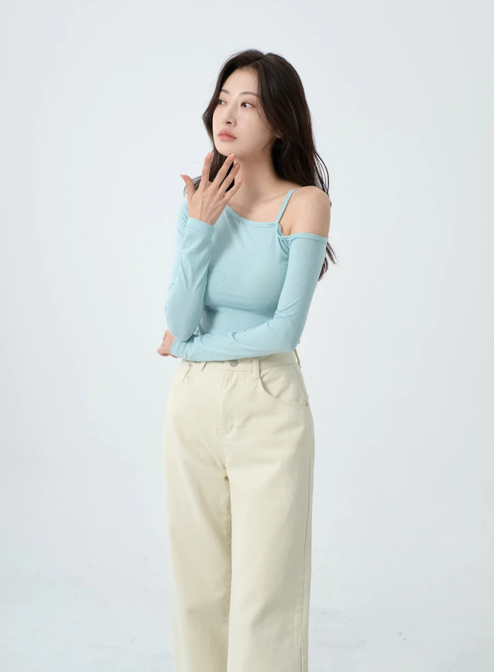 Unbalance Thin Strap Off-Shoulder T-Shirt IO24 - Image 2
