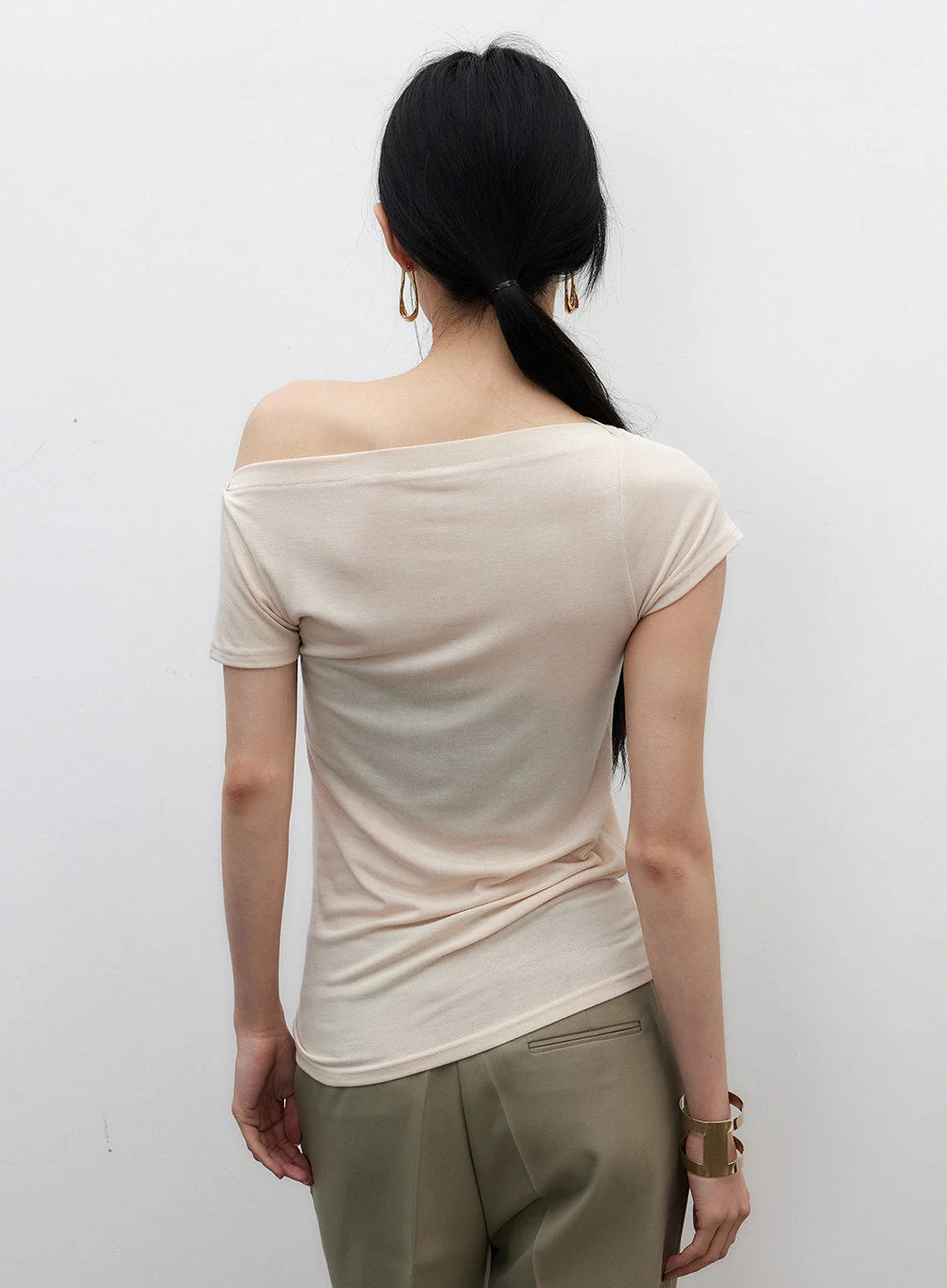 Unbalanced Off-Shoulder Tee IY331 - Image 3