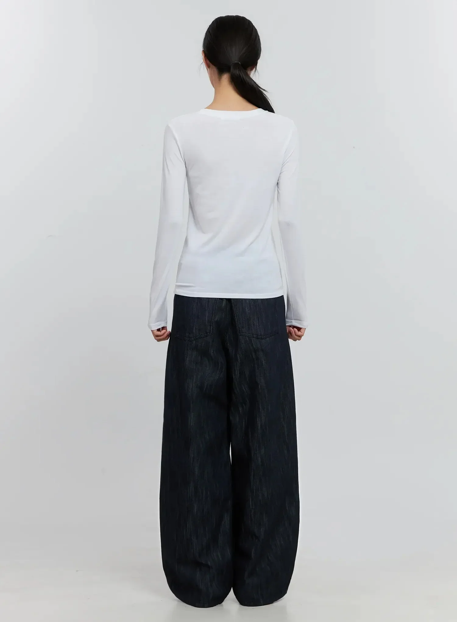 Uven Pintuck Wide-Leg Jeans IS516 - Image 13