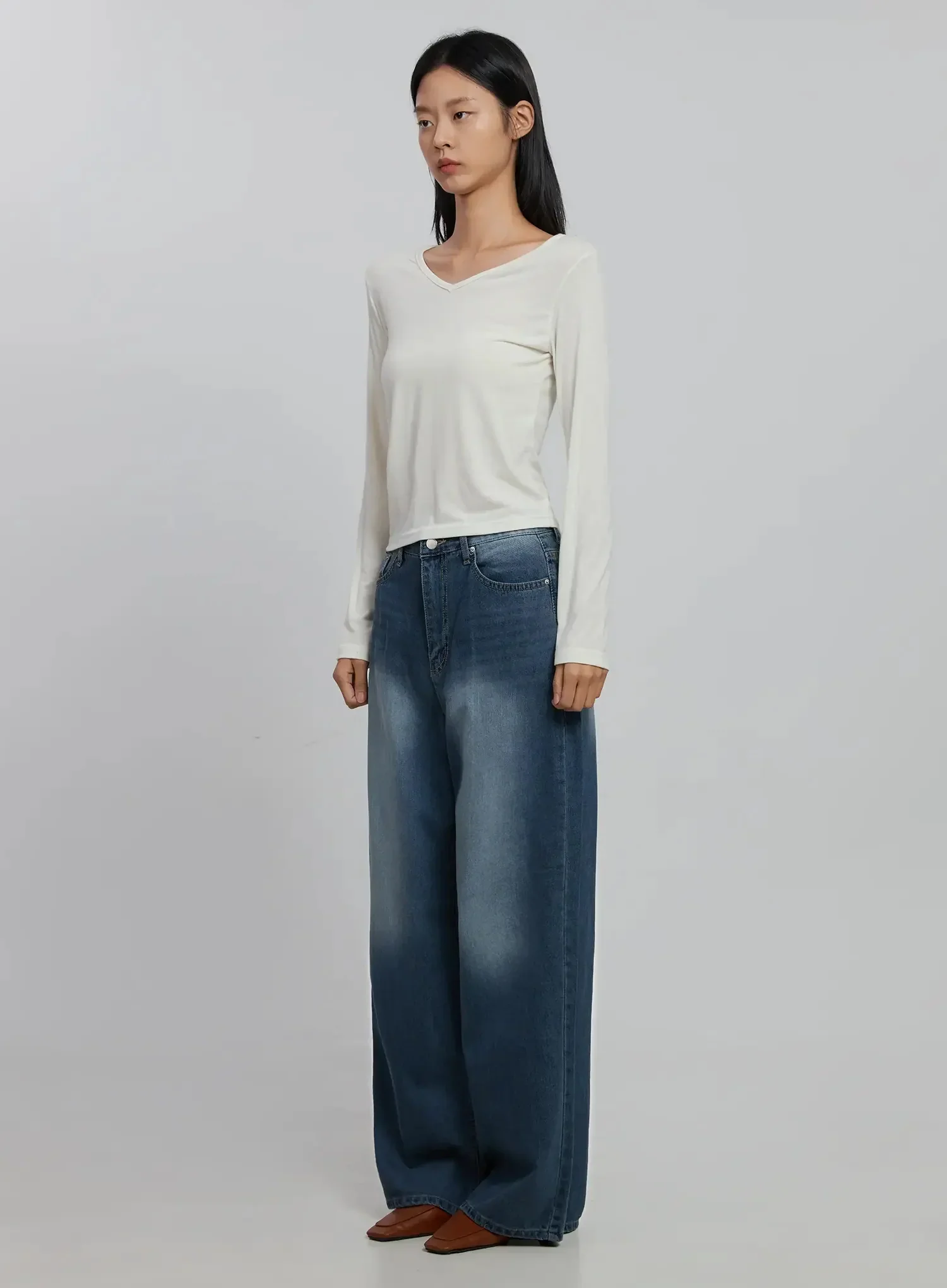 V-Neck Long Sleeve Tee ID516 - Image 8