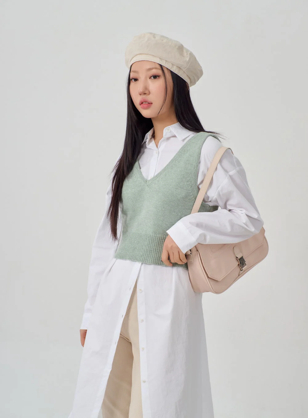 V-Neck Simple Vest IM316 - Image 5