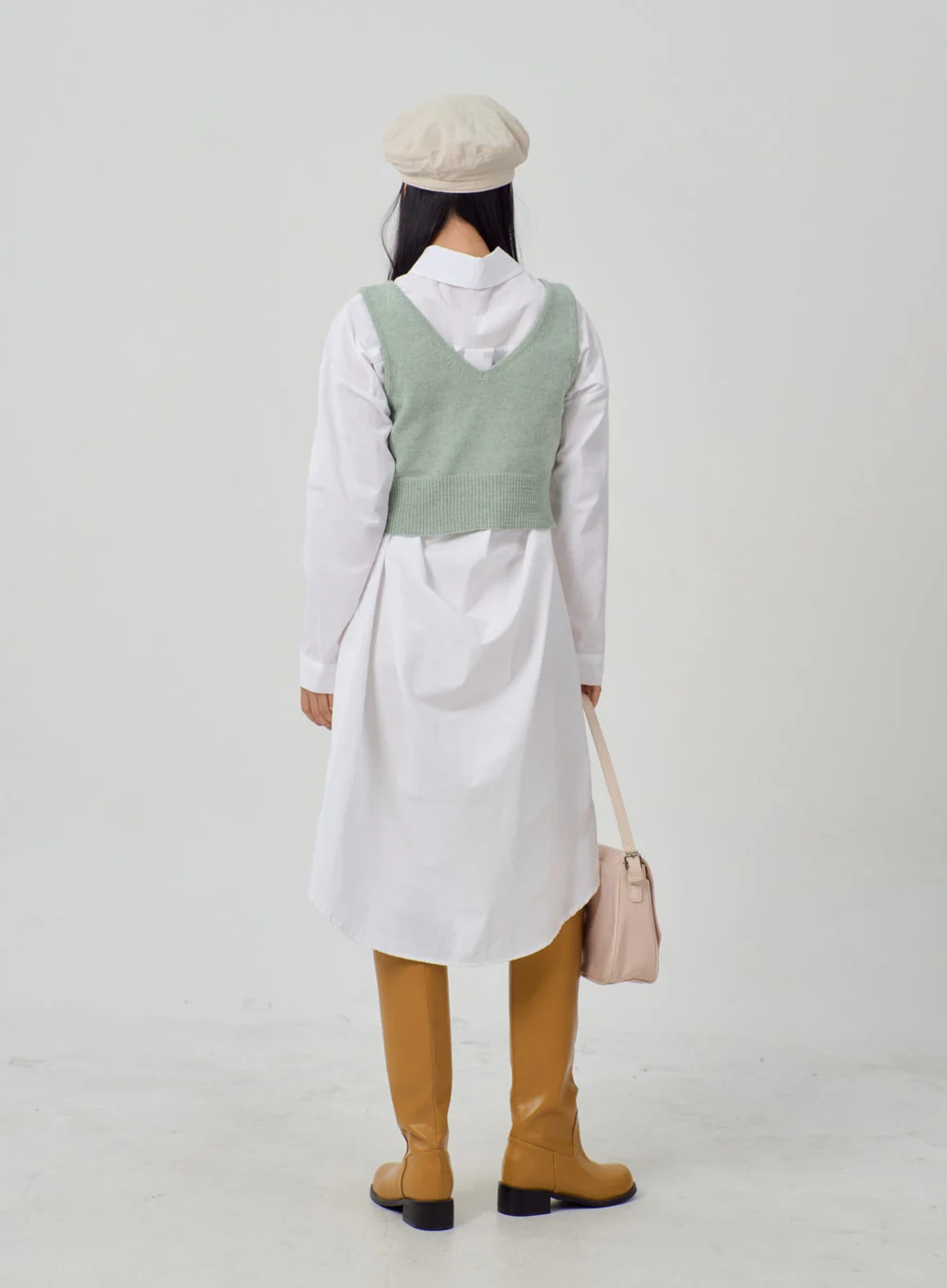 V-Neck Simple Vest IM316 - Image 7