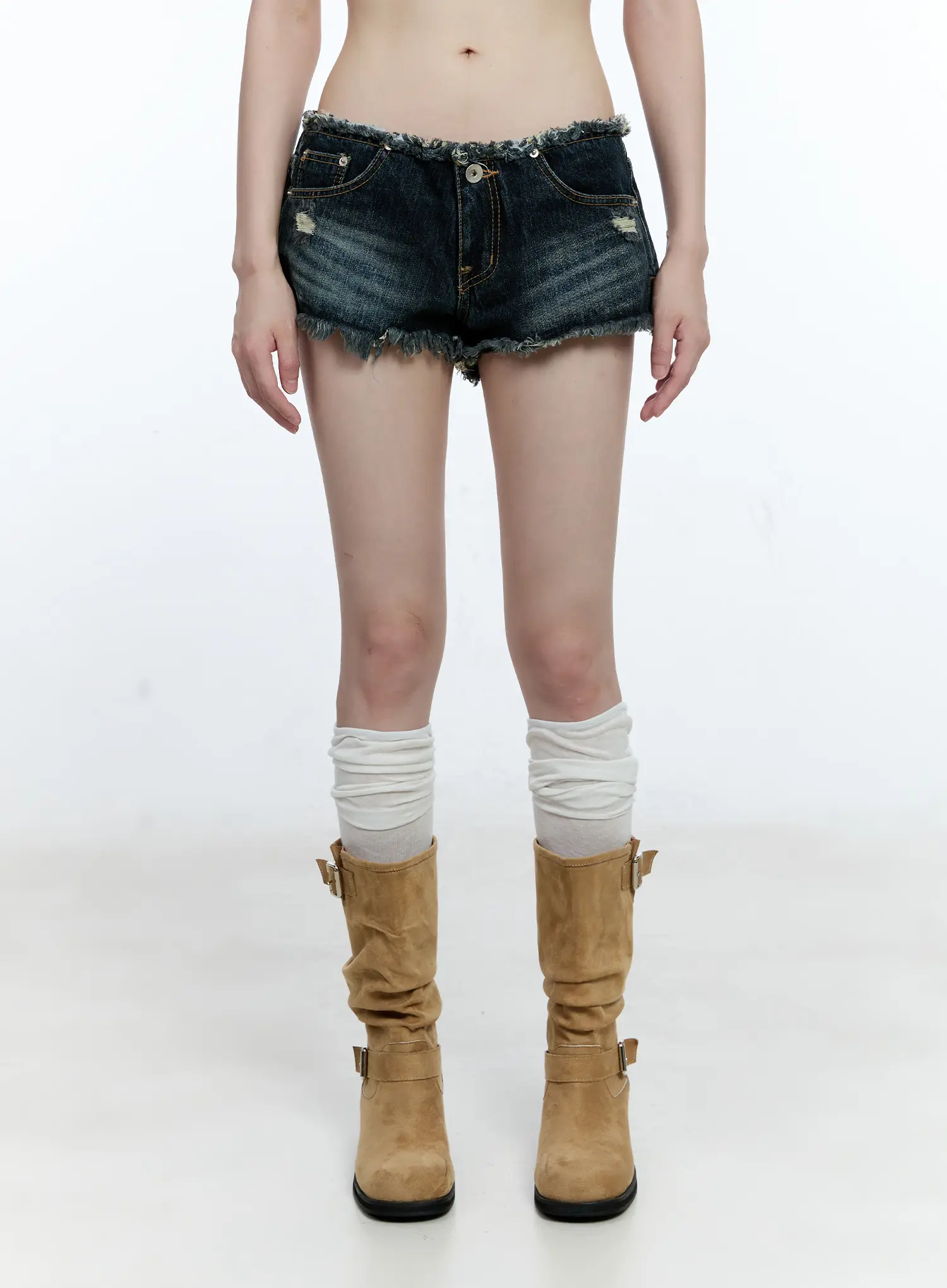 Vintage Distressed Denim Shorts CG507 - Image 11