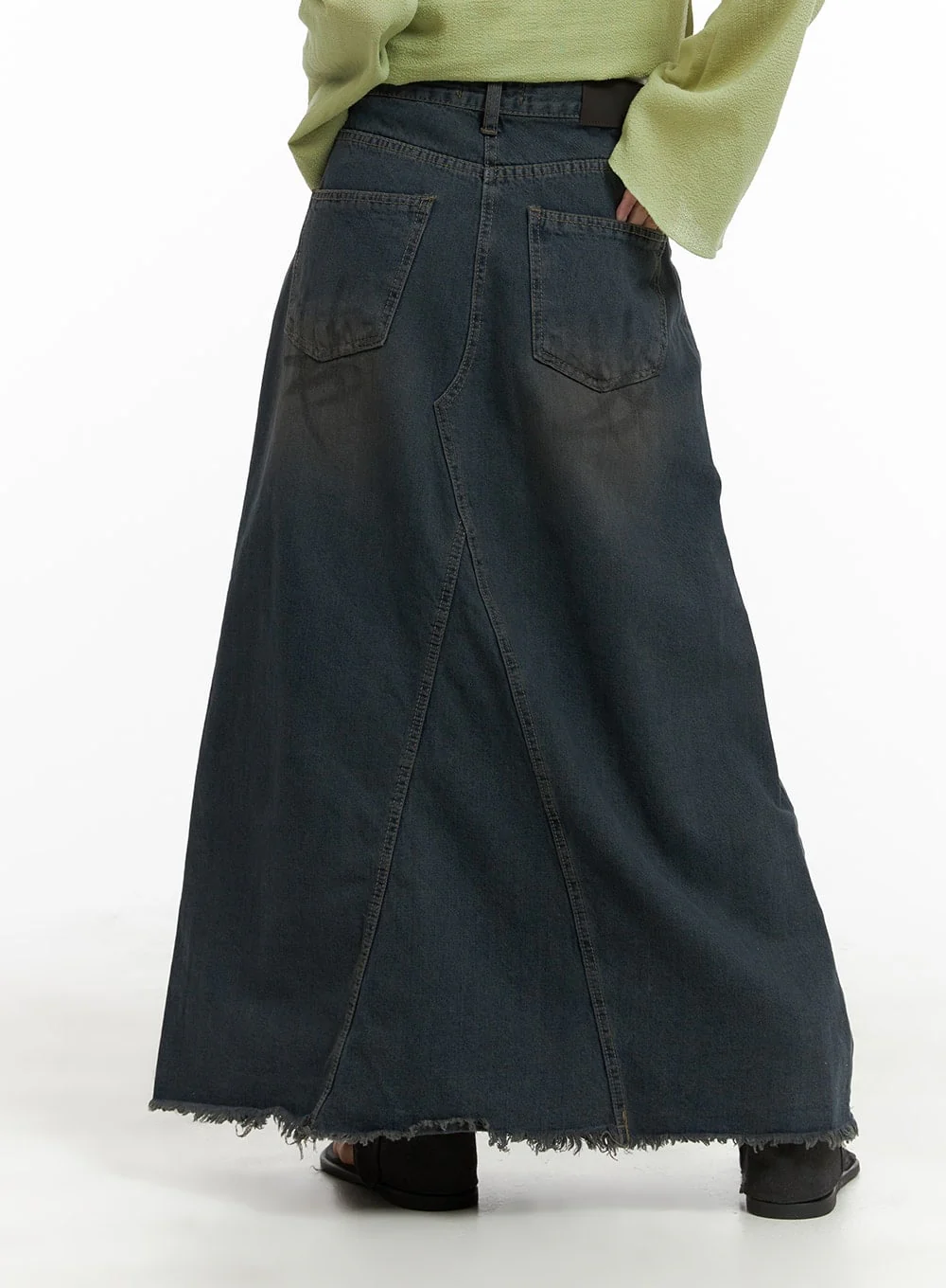 Vintage Rough Hem Denim Maxi Skirt CA403 - Image 6
