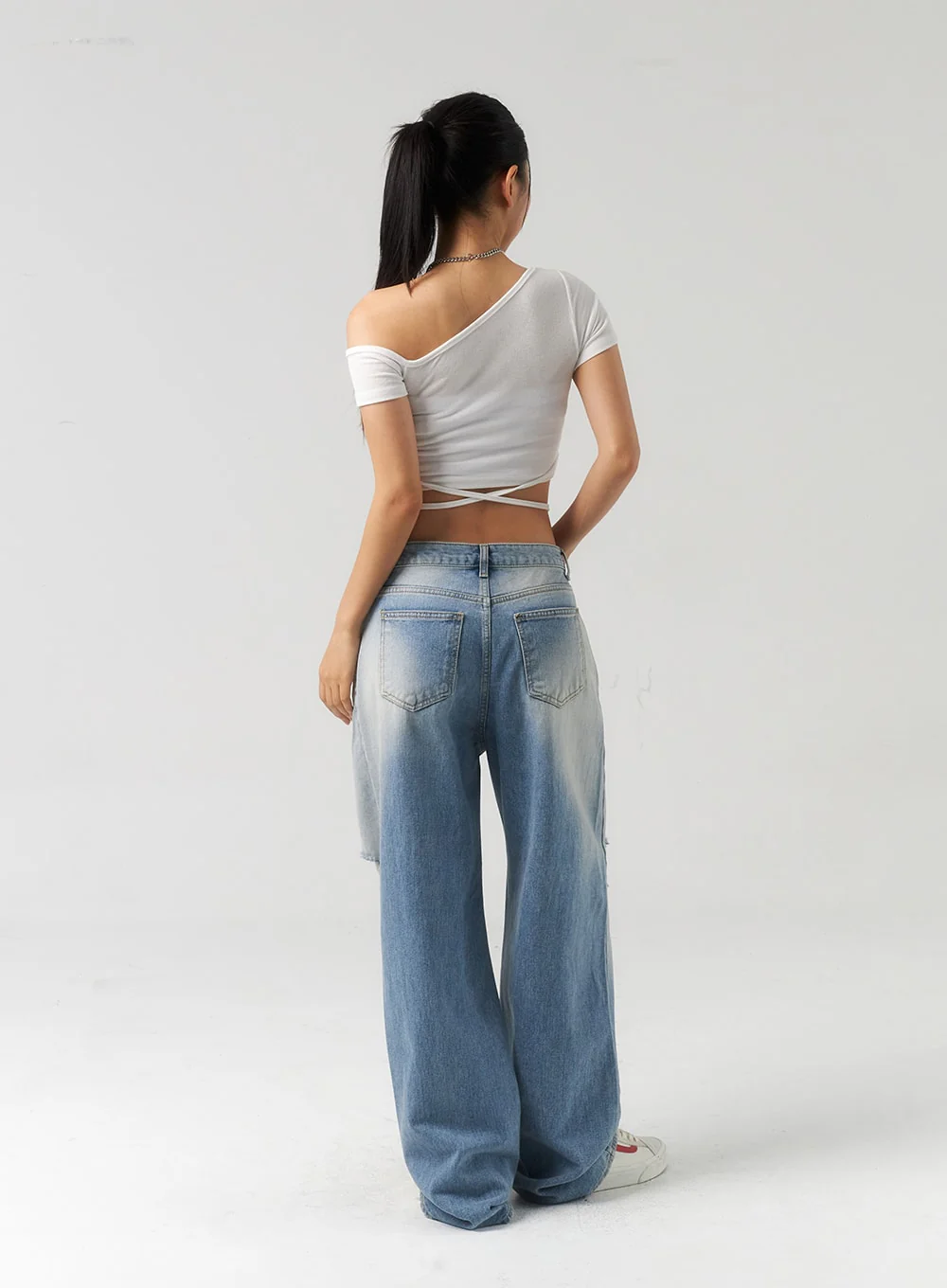 Waist Strap Cropped Tee CU326 - Image 12