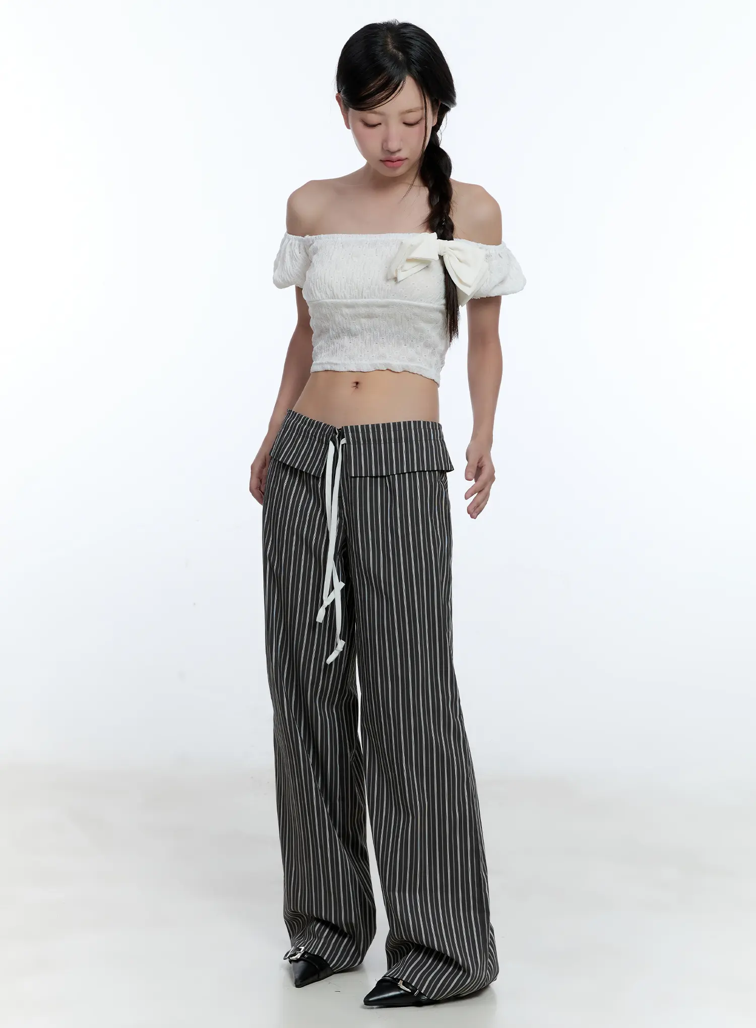 Wide-Fit Low-Waist Striped Pants CU526 - Image 5