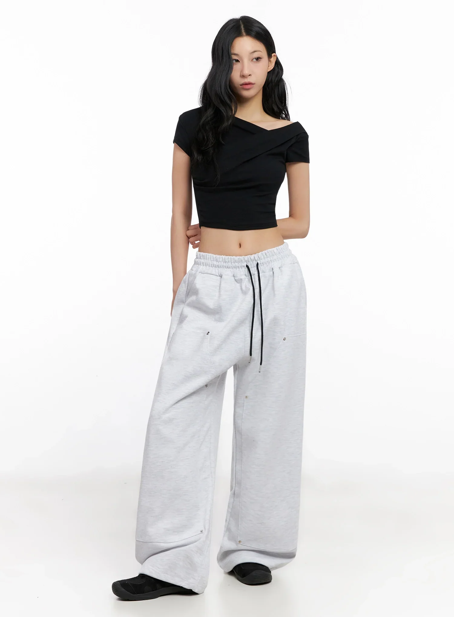 Wide-Leg Stud Accent Sweatpants IG508 - Image 3
