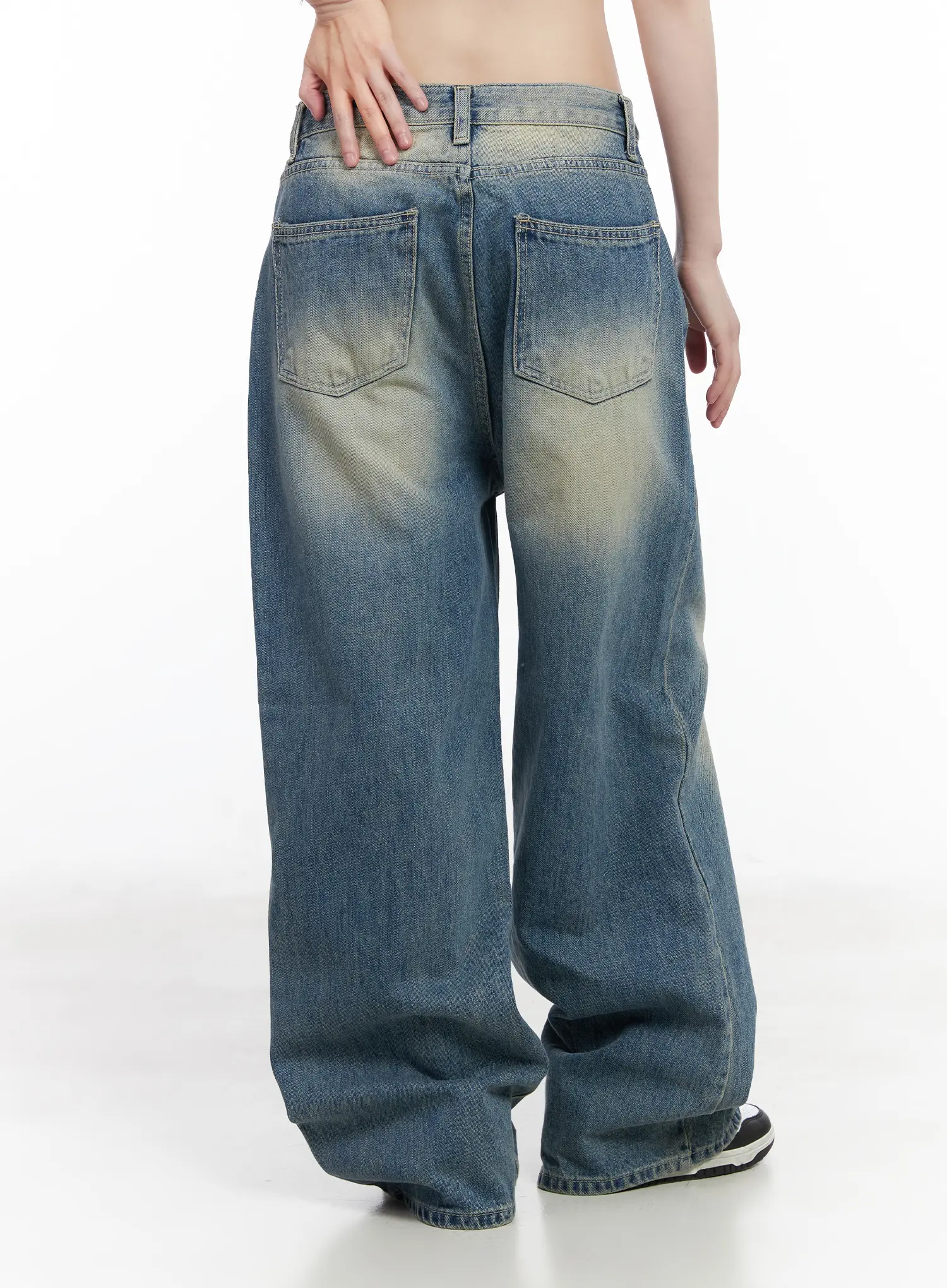 Winona Vintage Wash Baggy Jeans CM524 - Image 4