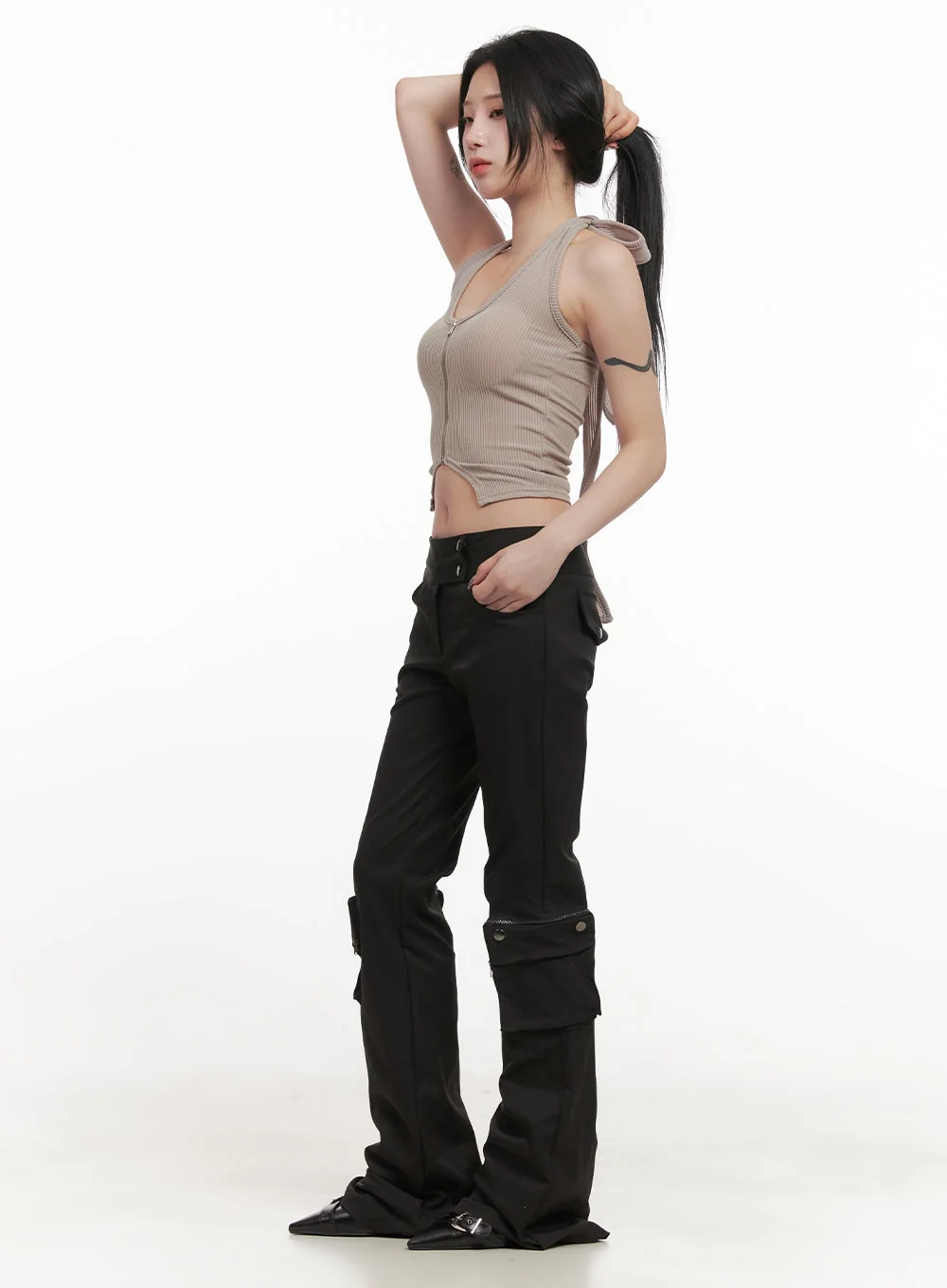 Zip-Up Halter-Neck Crop Top CJ516 - Image 3